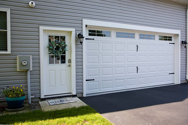 24/7 Emergency Garage Door Panel Replacement experts in Tok, AK